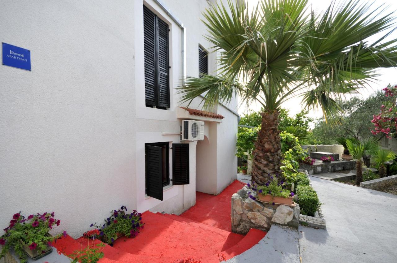Apartments With A Parking Space Okrug Donji, Ciovo - 13732 Donji Okrug Exterior foto