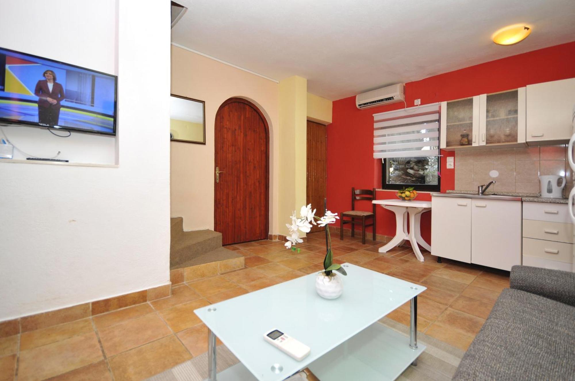 Apartments With A Parking Space Okrug Donji, Ciovo - 13732 Donji Okrug Quarto foto